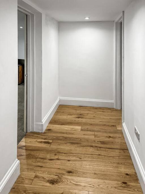 Cosy 1-Bdr W/ Free Parking In Central Reading Buitenkant foto