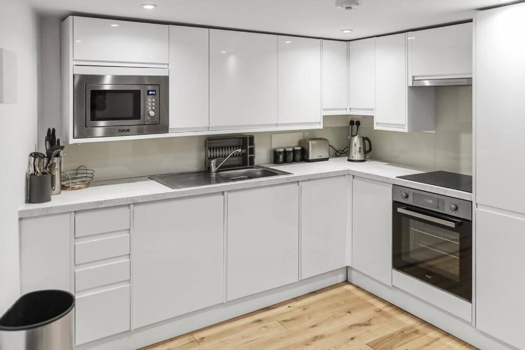 Cosy 1-Bdr W/ Free Parking In Central Reading Buitenkant foto